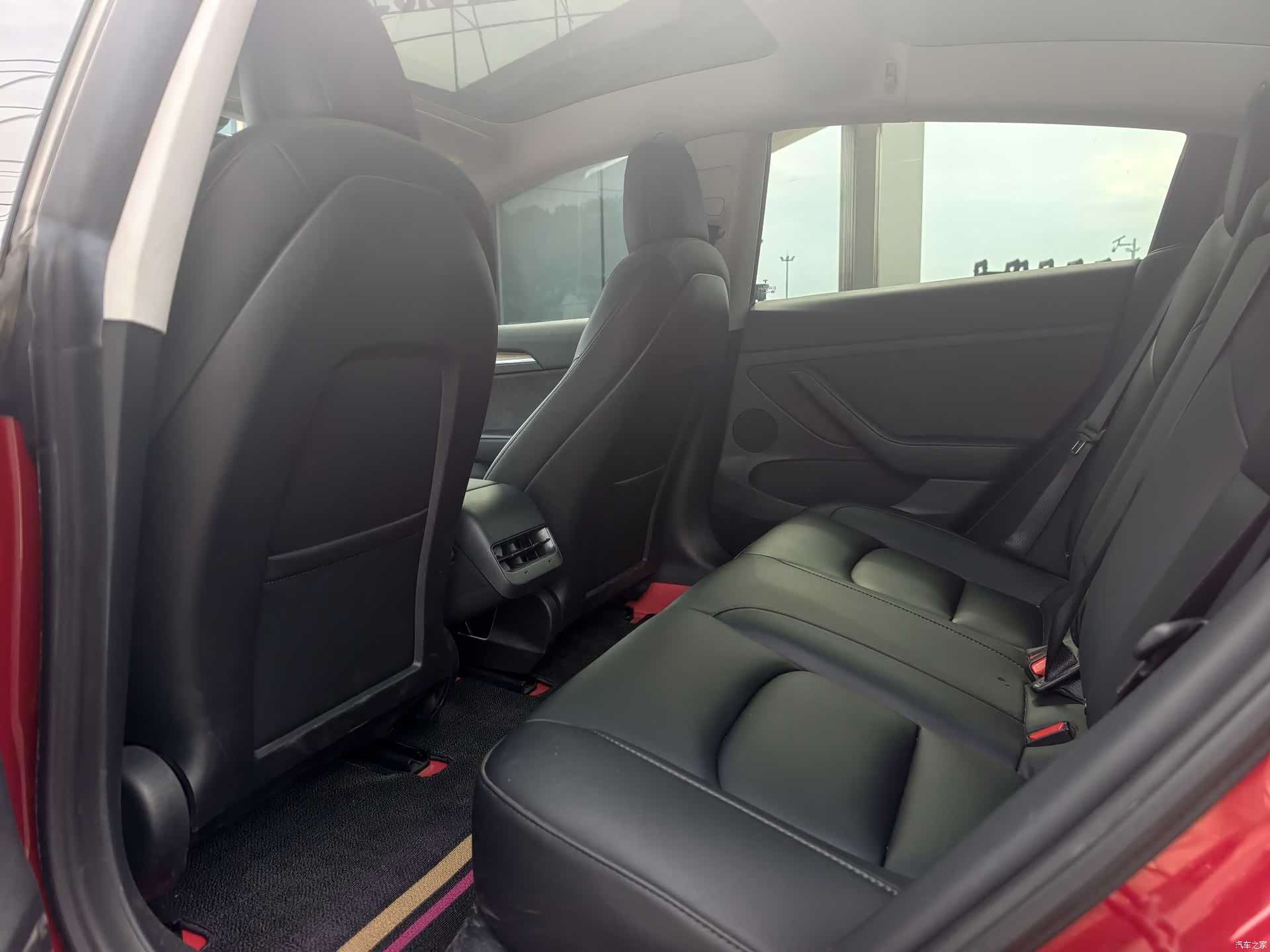 Tesla Model 3, 2022 9