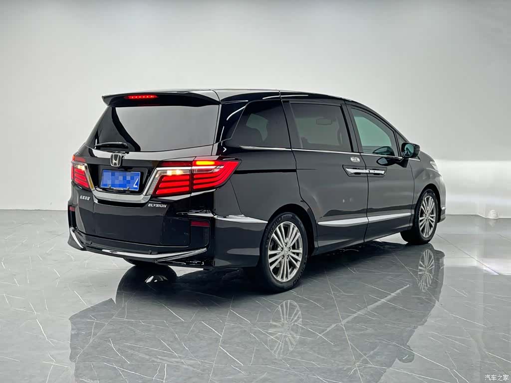 Honda Elysion, 2017 6