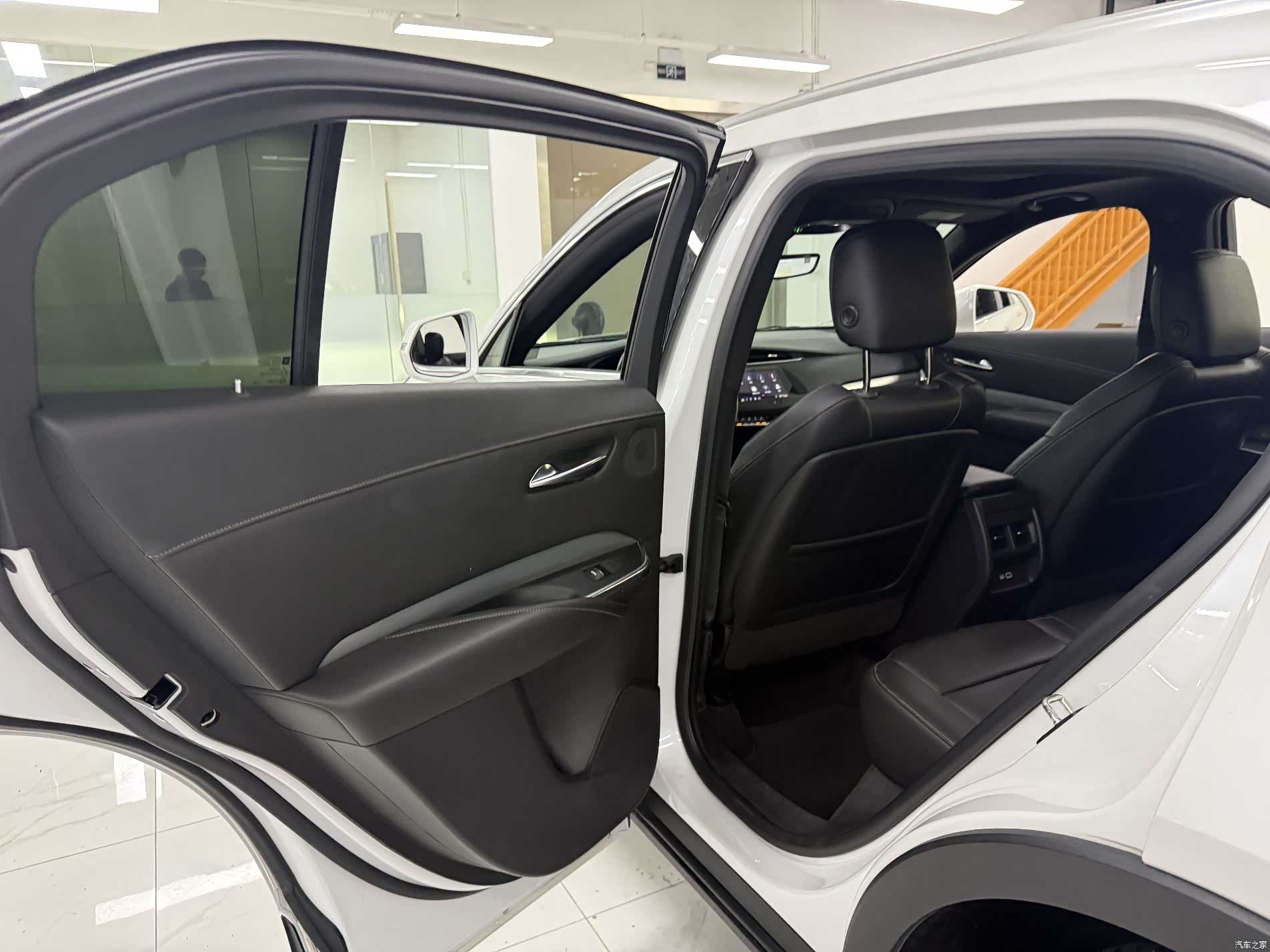 Cadillac XT4, 2019 13