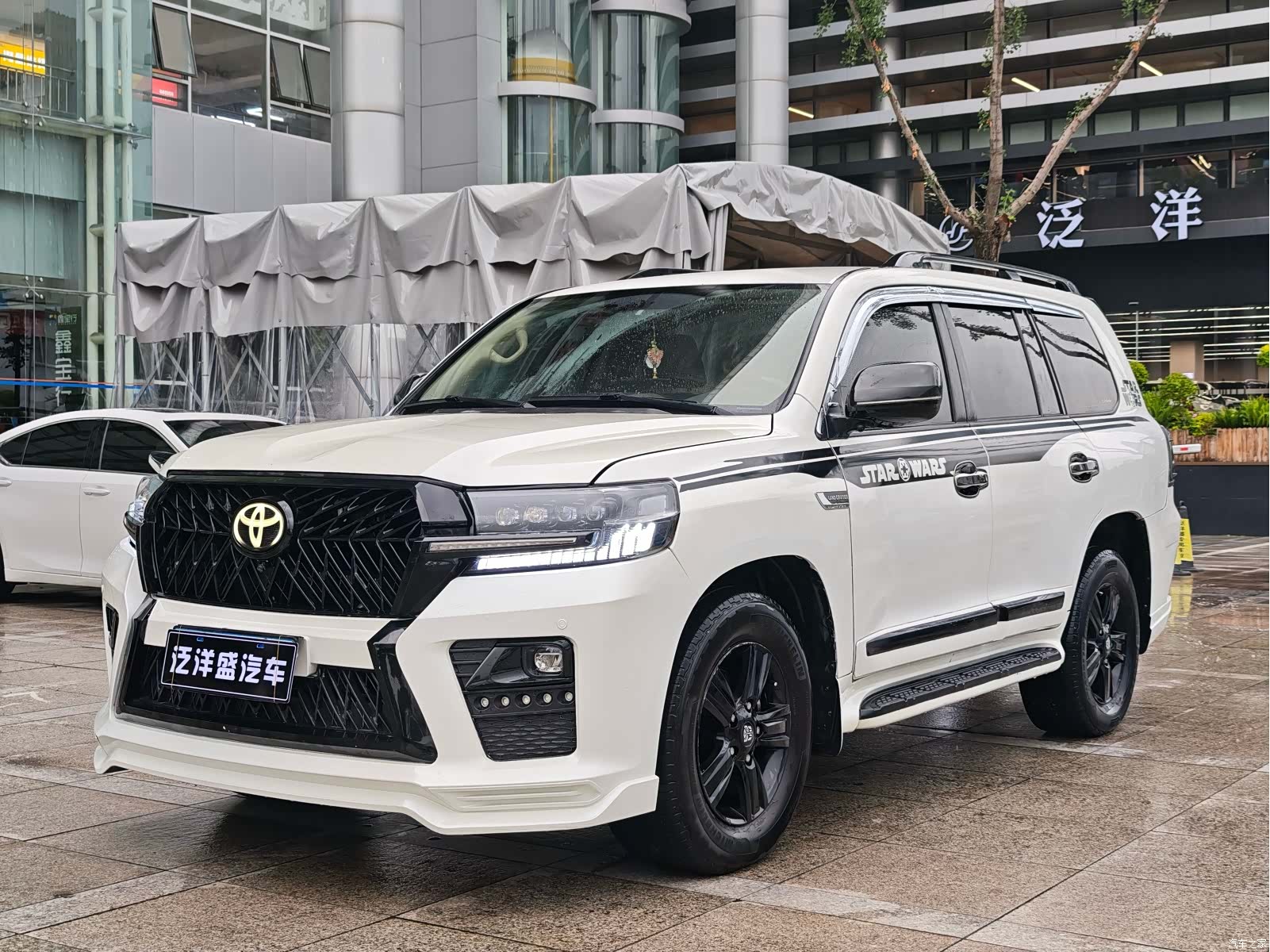 Toyota Land Cruiser, 2015 1
