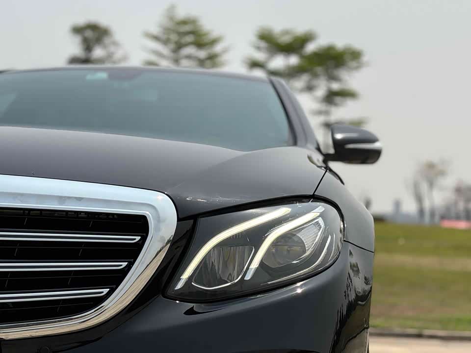 Mercedes-Benz E-class Mercedes-Benz E-class