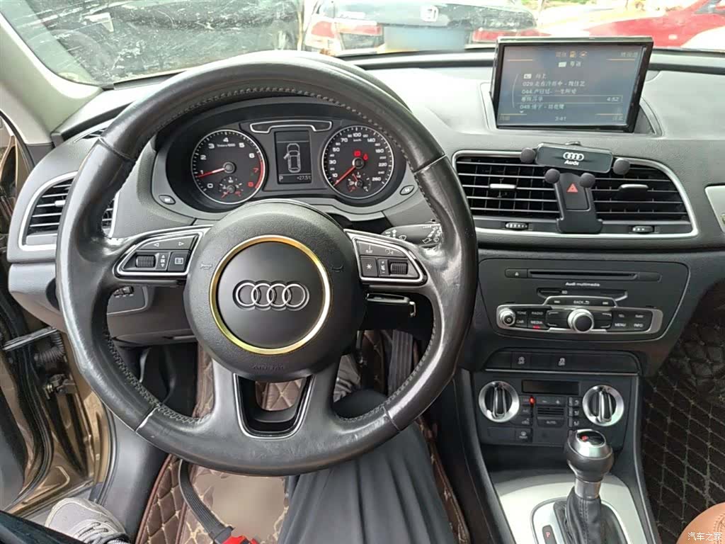 Audi Q3, 2015 10