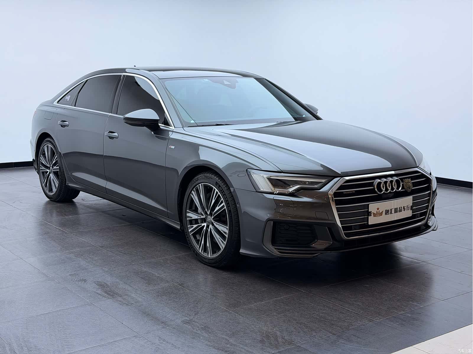 Audi A6L, 2021 3