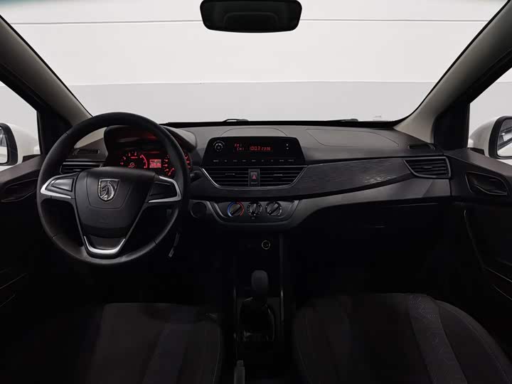 Baojun 310 2016 1.2L МКПП Комфорт