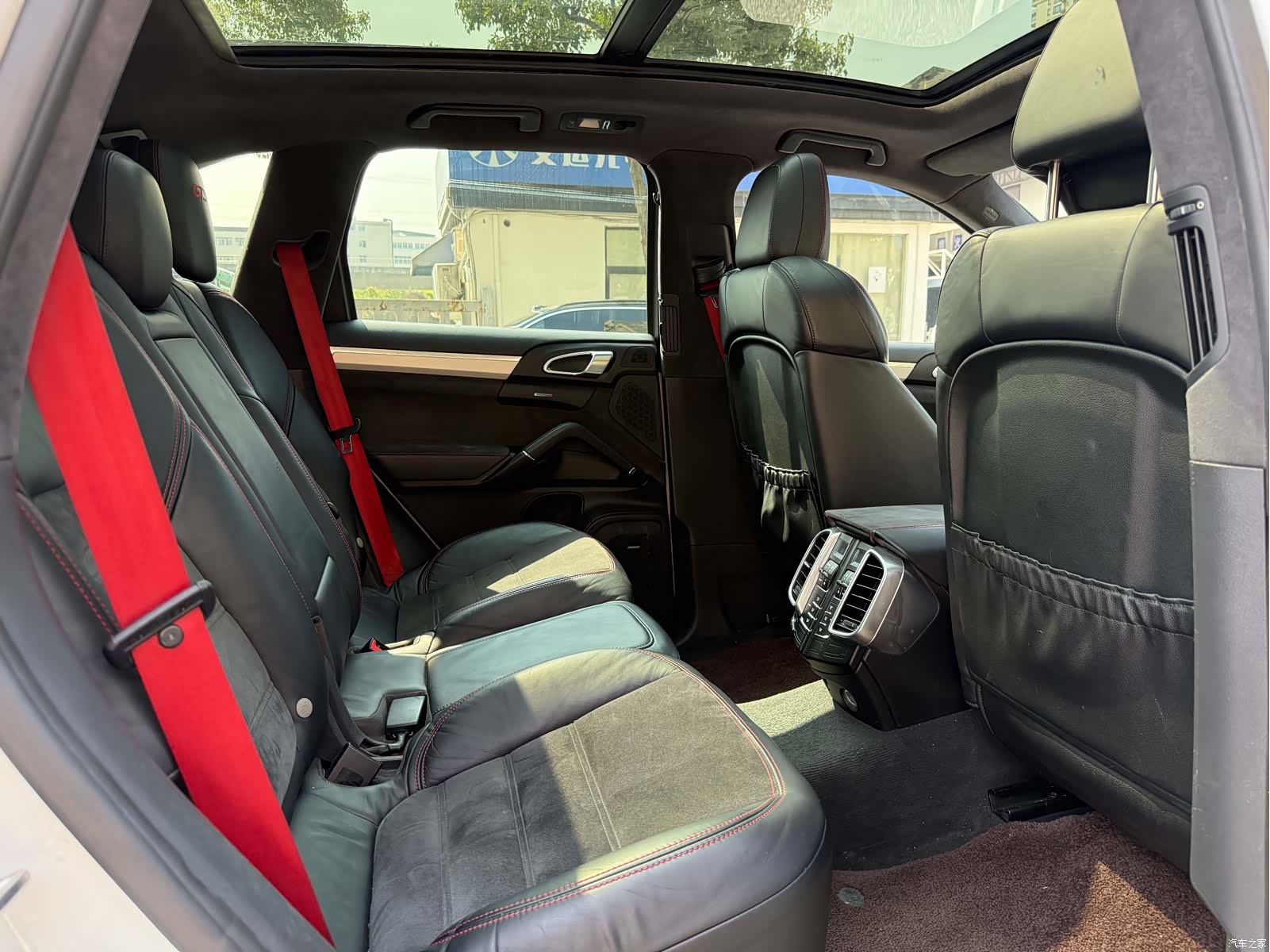Porsche Cayenne, 2016 15
