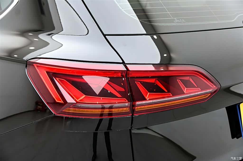 Volkswagen Touareg, 2025 9