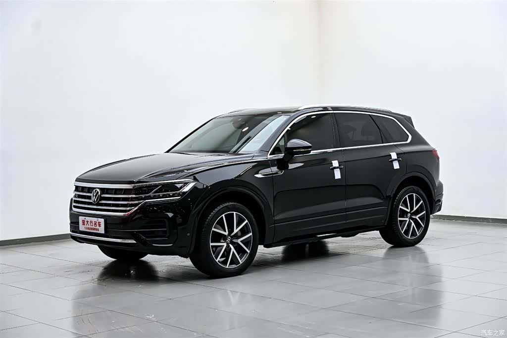 Volkswagen Touareg, 2025 2