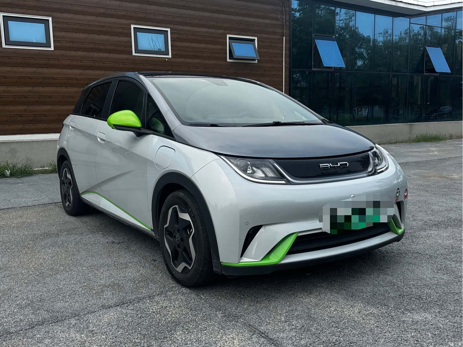 BYD Dolphin, 2021 3