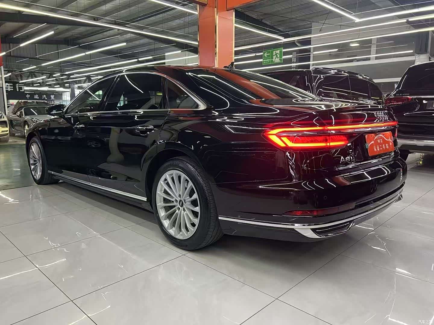 Audi A8L, 2021 4
