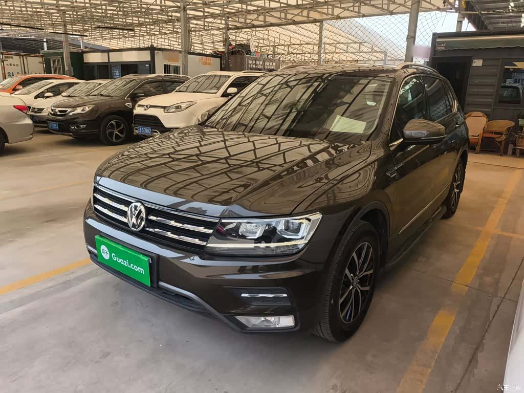 Volkswagen Tiguan L