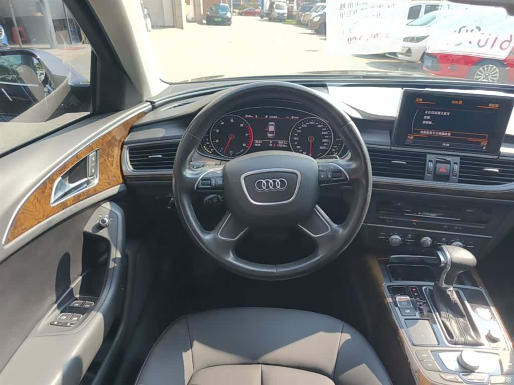 Audi A6L, 2015 11
