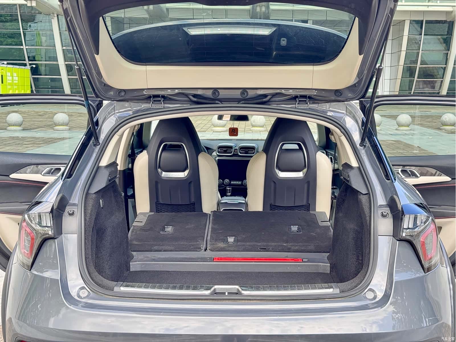 Lynk & Co 01, 2018 19