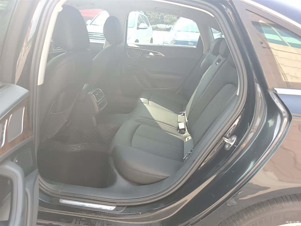 Audi A6L, 2015 17