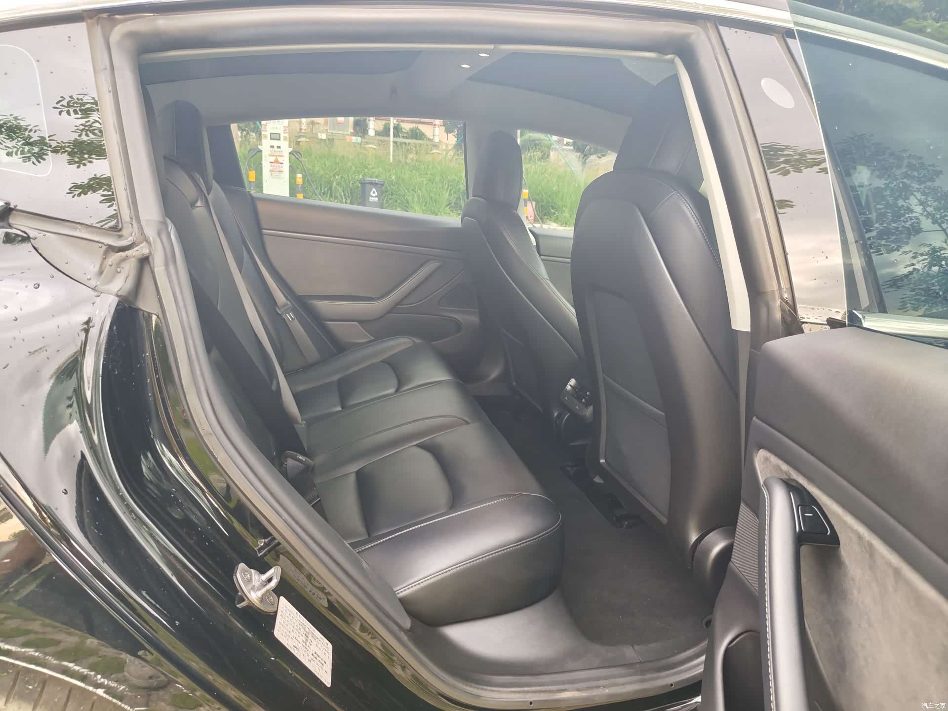 Tesla Model 3, 2019 12