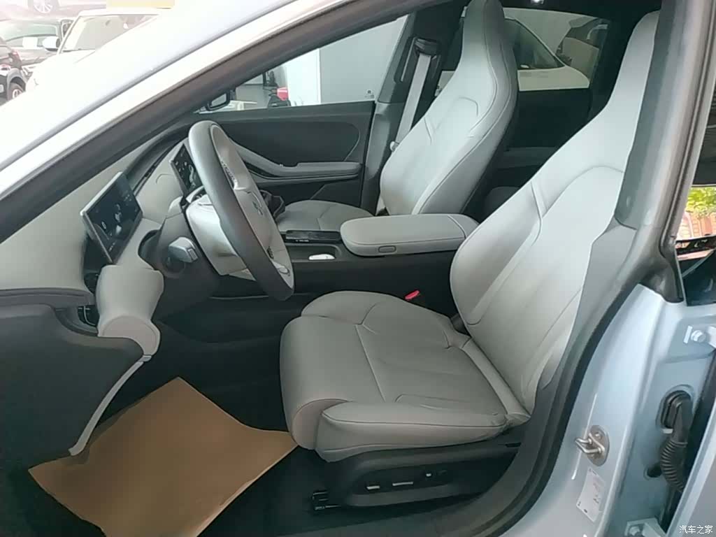 NIO ET5, 2024 15
