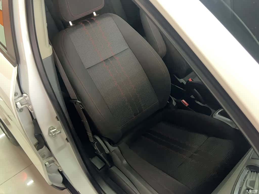 Buick Encore, 2015 7