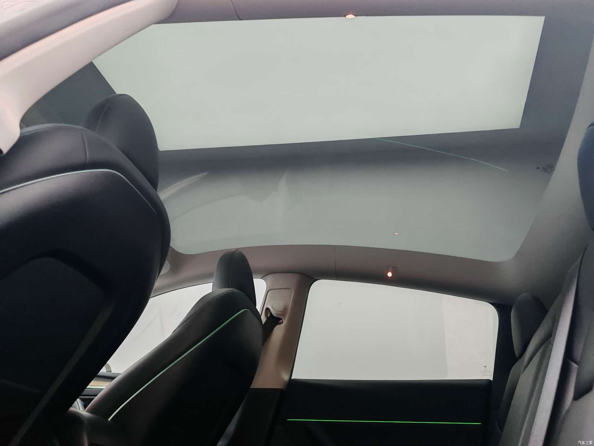 Tesla Model Y, 2023 13