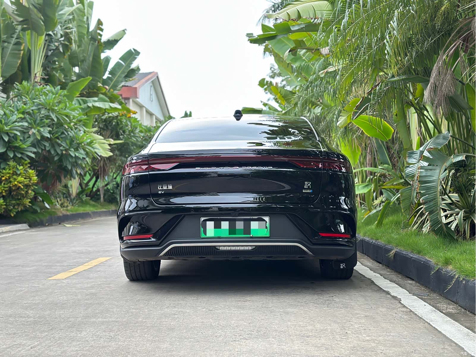BYD Han, 2025 4