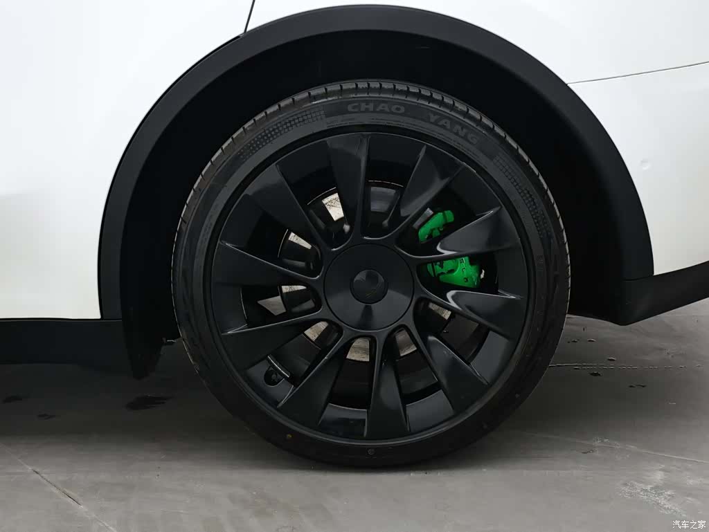 Tesla Model Y, 2021 9
