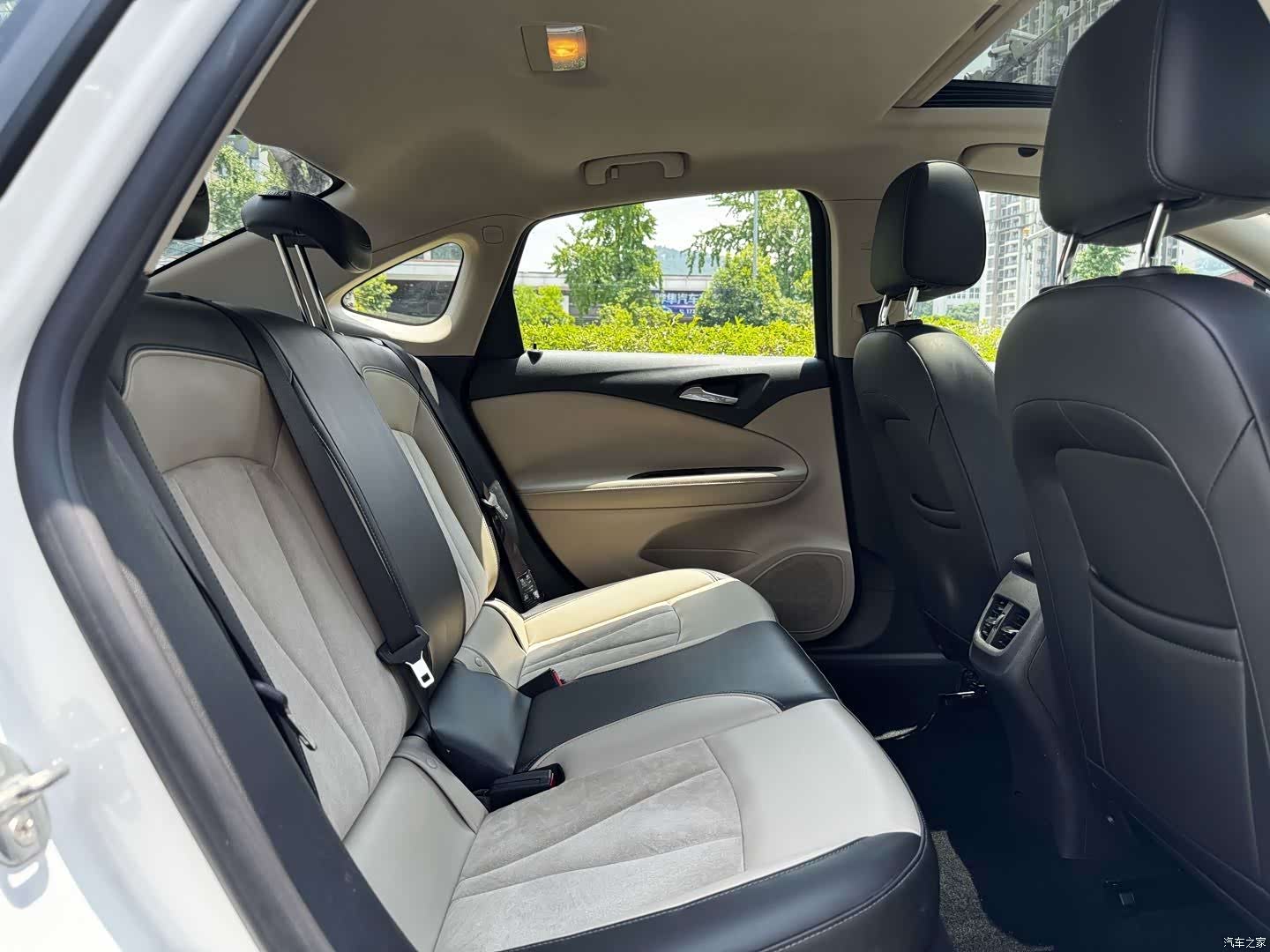 Buick Verano, 2017 11
