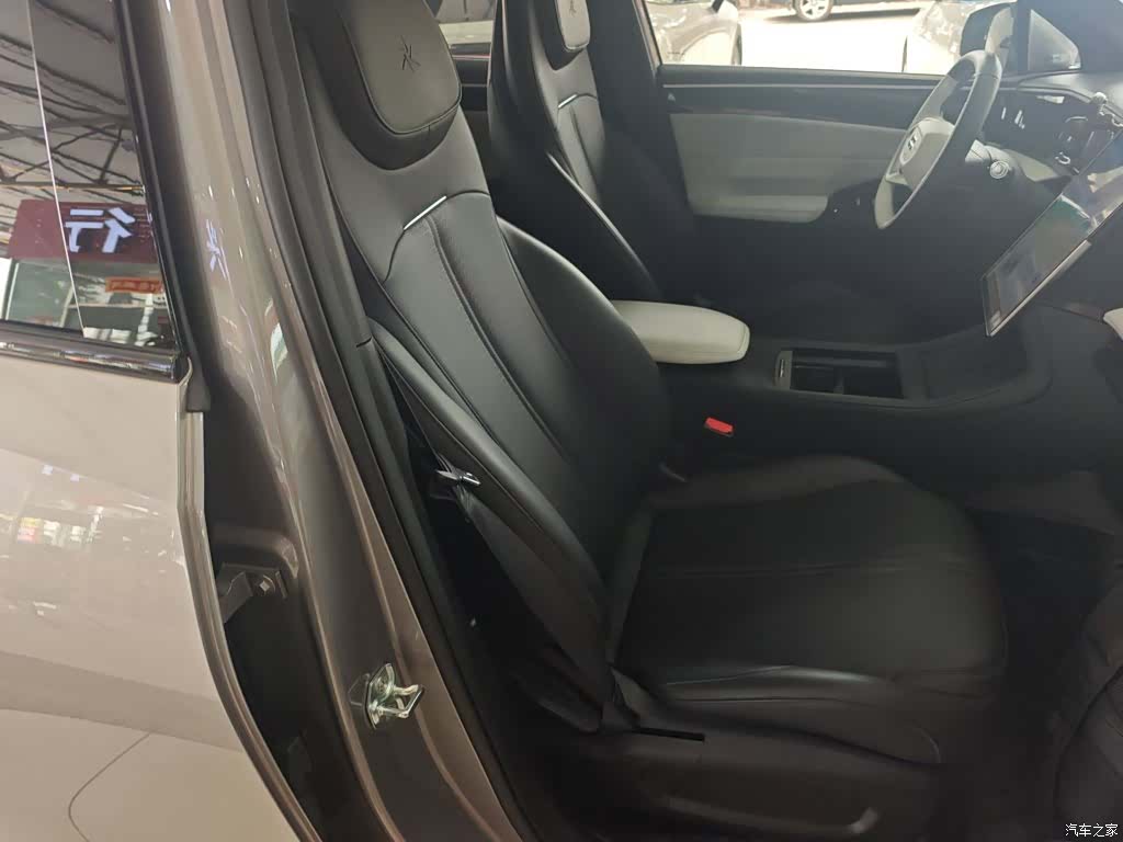 Geely Galaxy L7, 2024 16