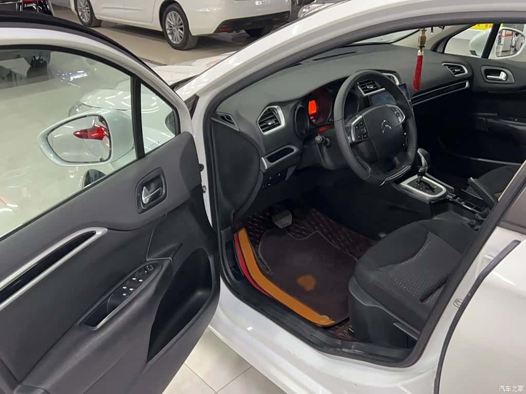 Citroen C4, 2015 17