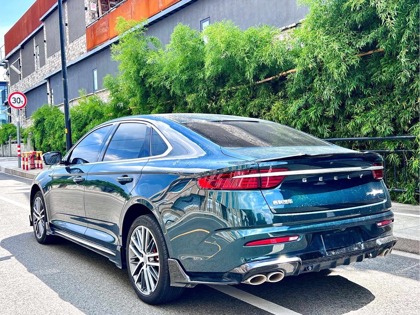 Geely Preface, 2023 8