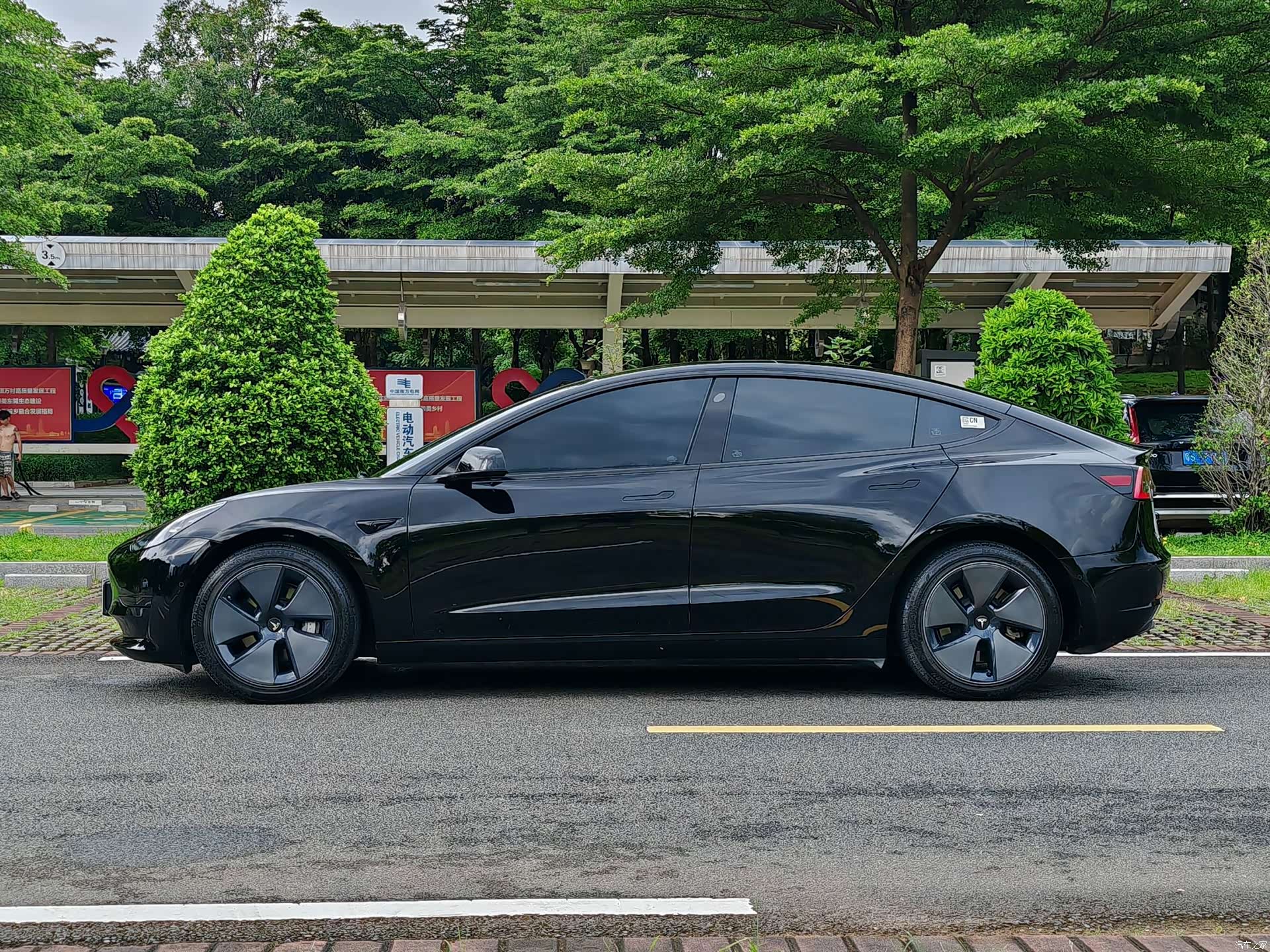 Tesla Model 3, 2023 7