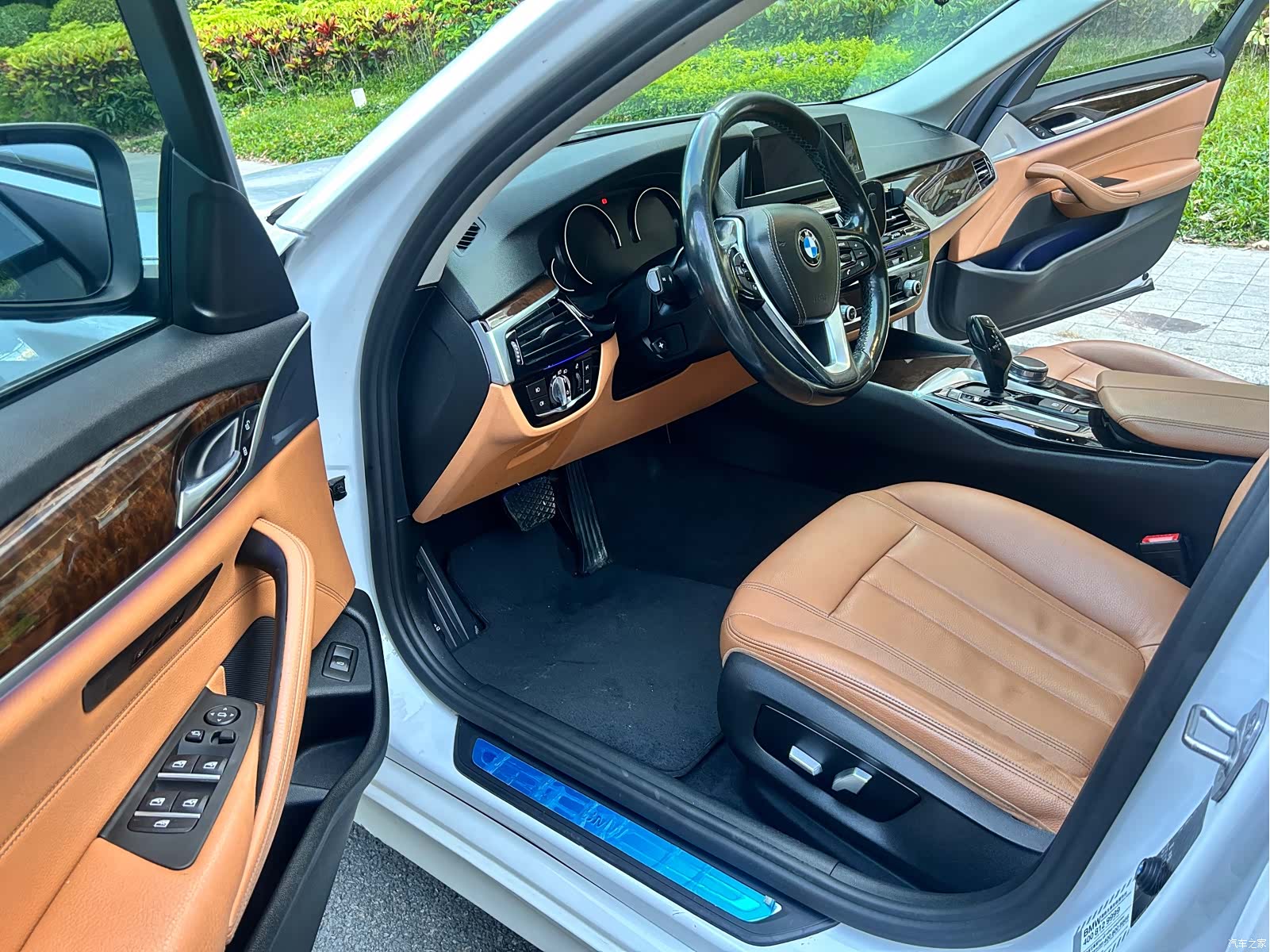 BMW 5 Series, 2017 11