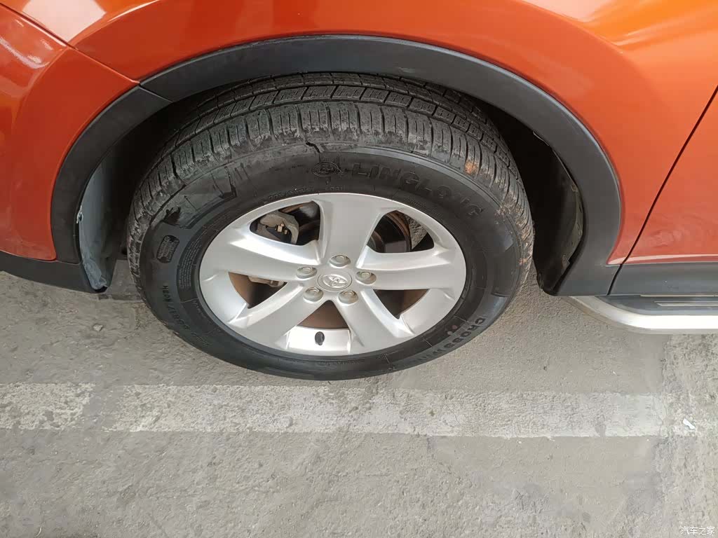 Toyota RAV4, 2014 23