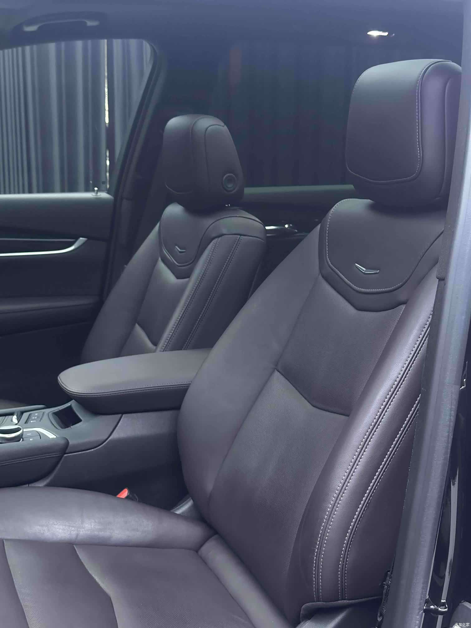 Cadillac XT6, 2019 12