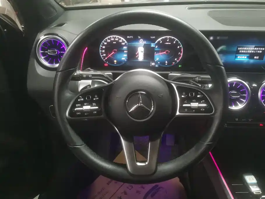 Mercedes-Benz GLB