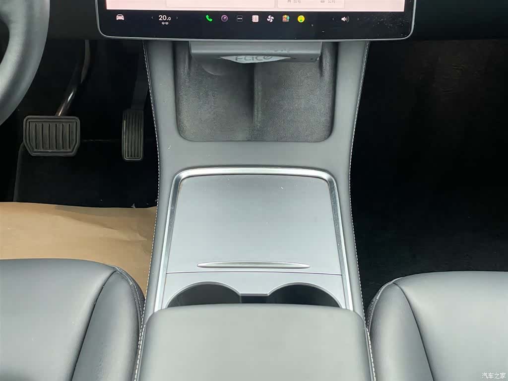 Tesla Model Y, 2022 16