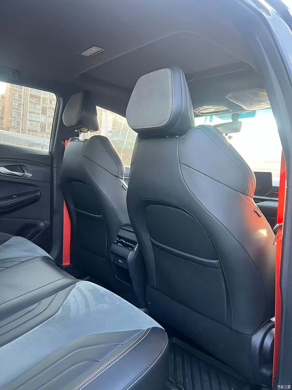 Geely Binray, 2022 12