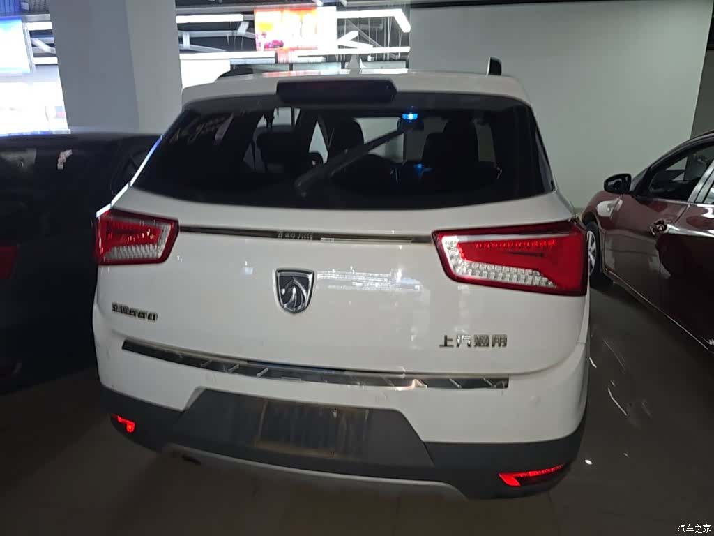 Wuling 560, 2017 6