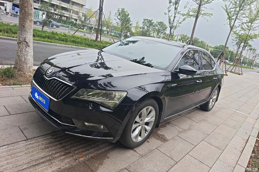 Skoda Superb, 2018 1