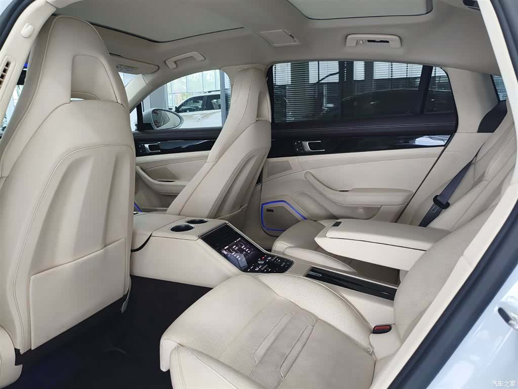 Porsche Panamera, 2022 12