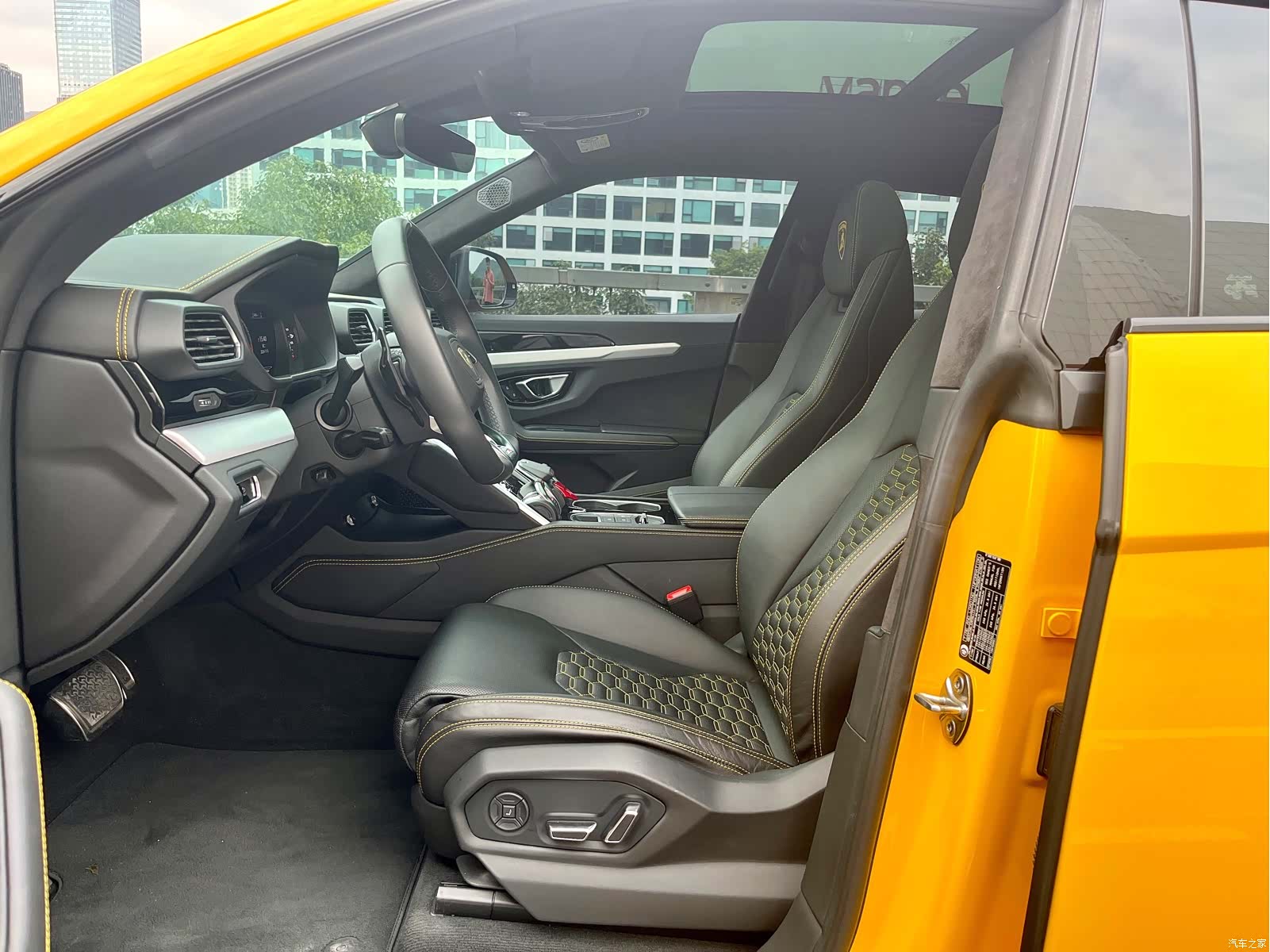 Lamborghini Urus, 2021 7