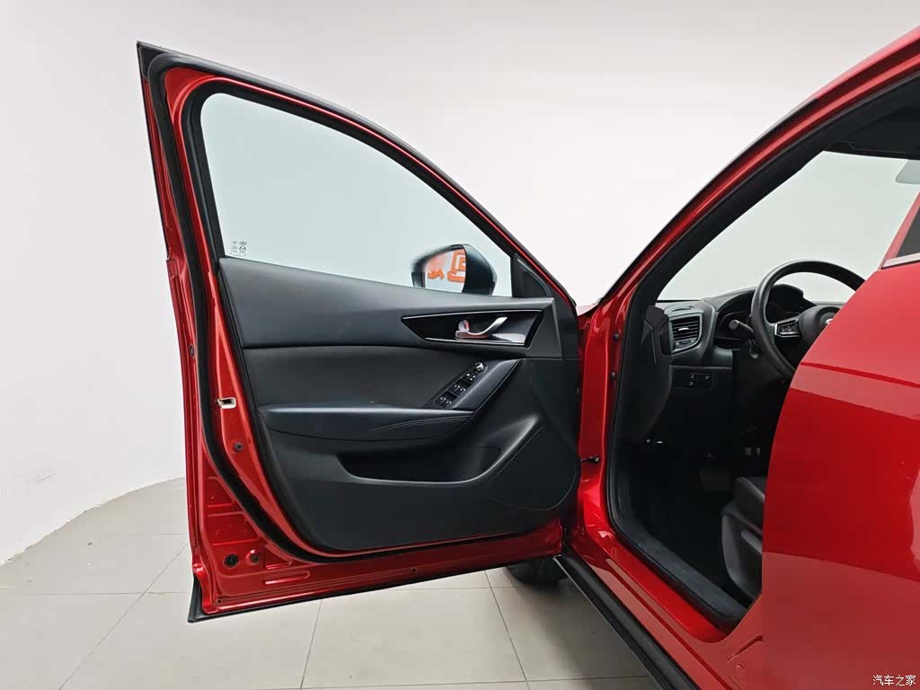 Mazda CX-4, 2022 8