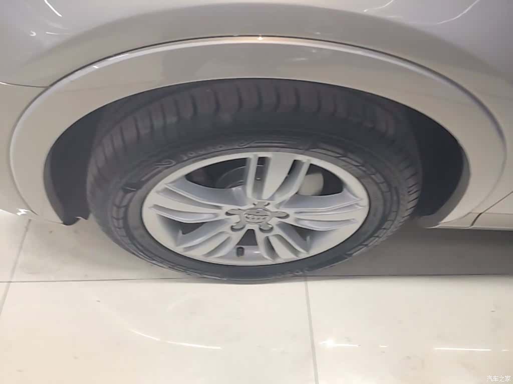 Audi Q3, 2015 25