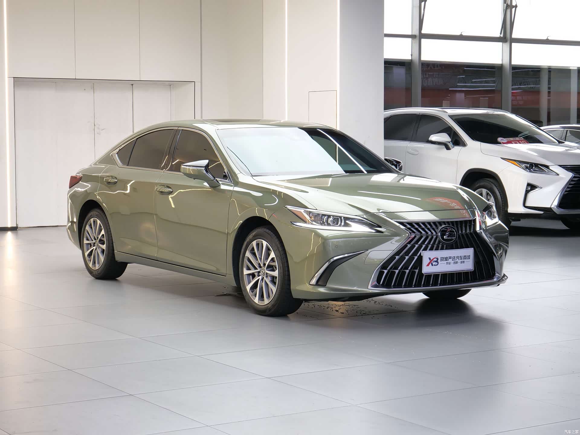 Lexus ES, 2022 6