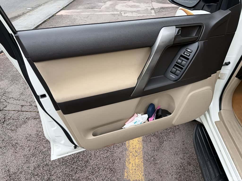 Toyota Prado, 2012 6