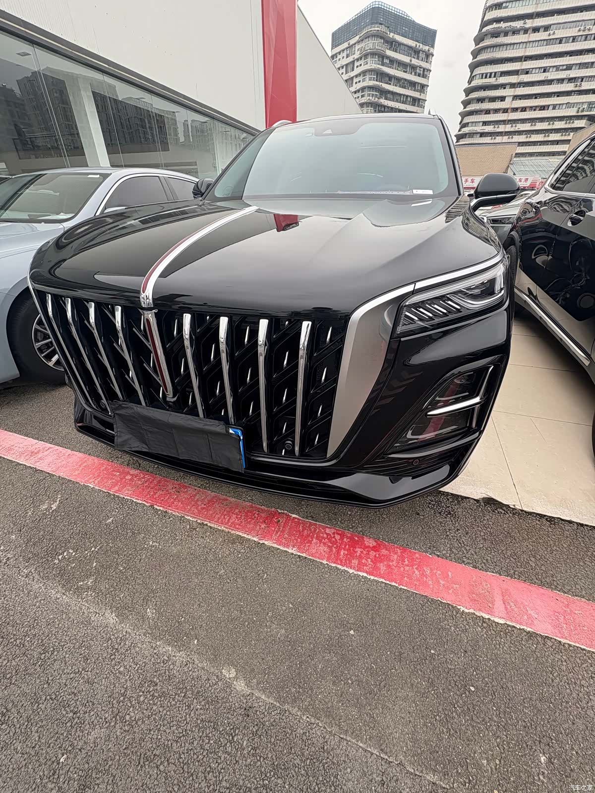 Hongqi HS5, 2023 1
