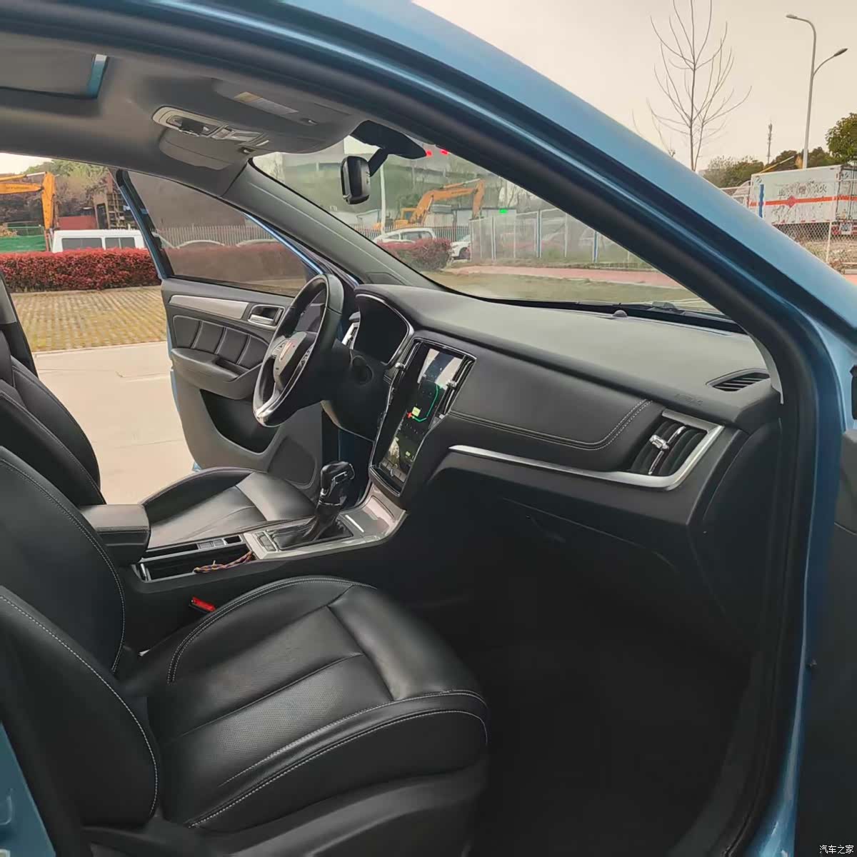 Roewe RX5, 2017 11