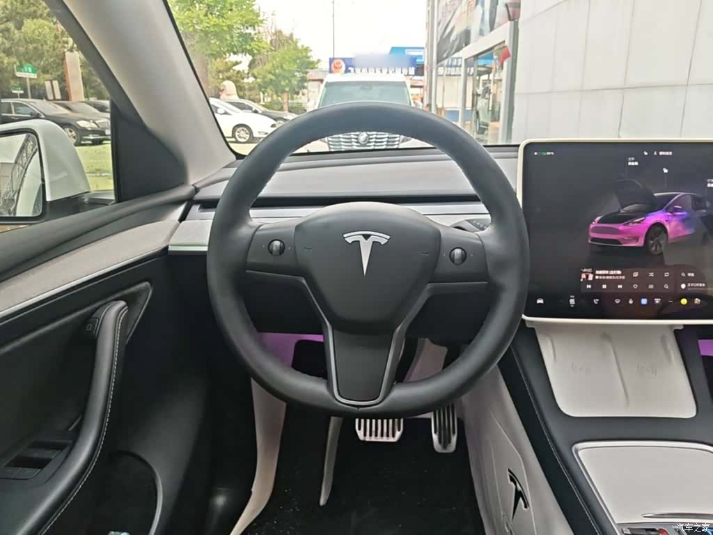 Tesla Model Y, 2023 11