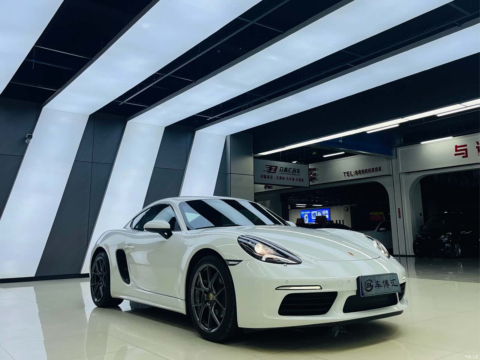 Porsche Cayman, 2022 3
