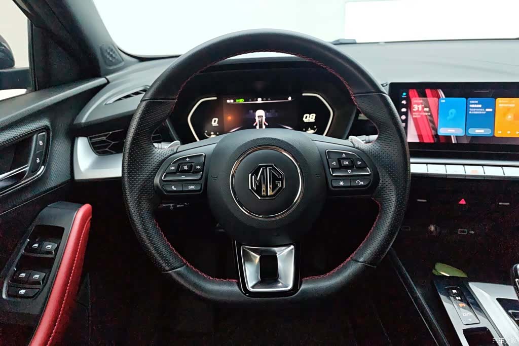 MG MG5, 2023 15