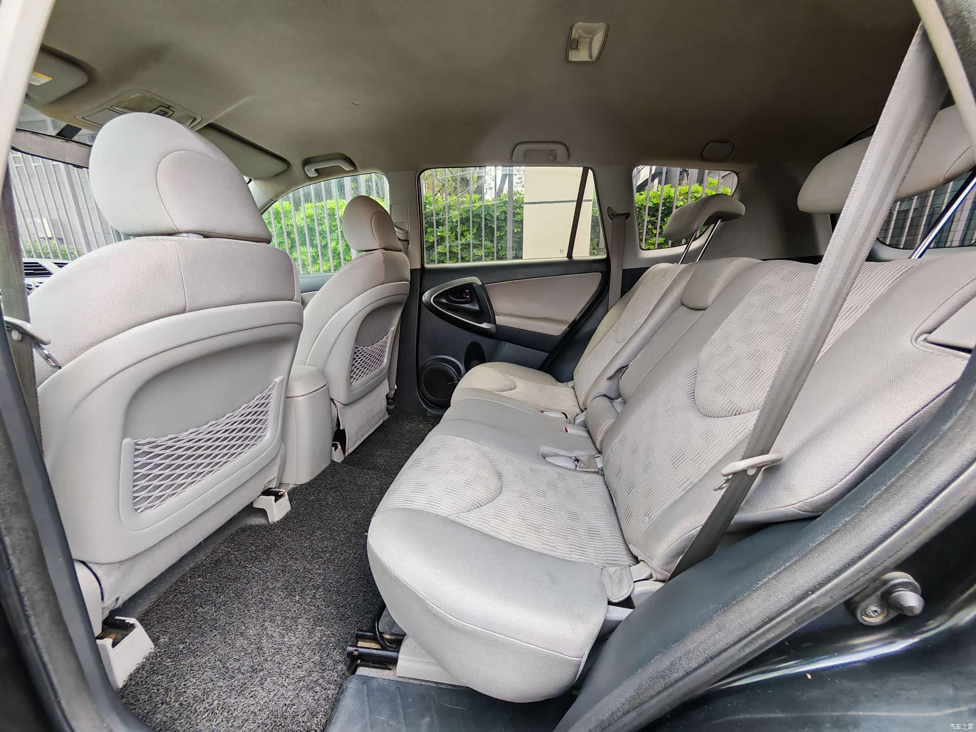 Toyota RAV4, 2011 12