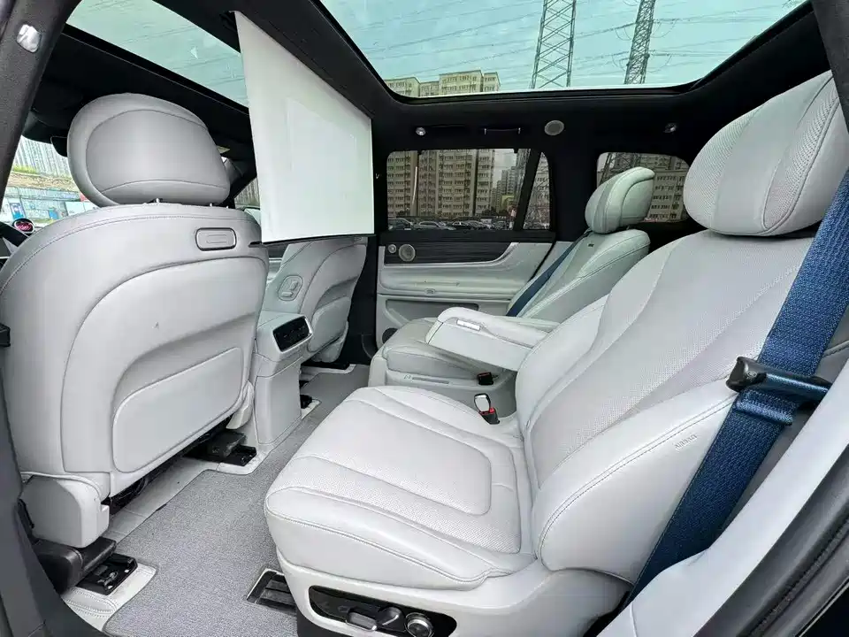 AITO Ask the world M9