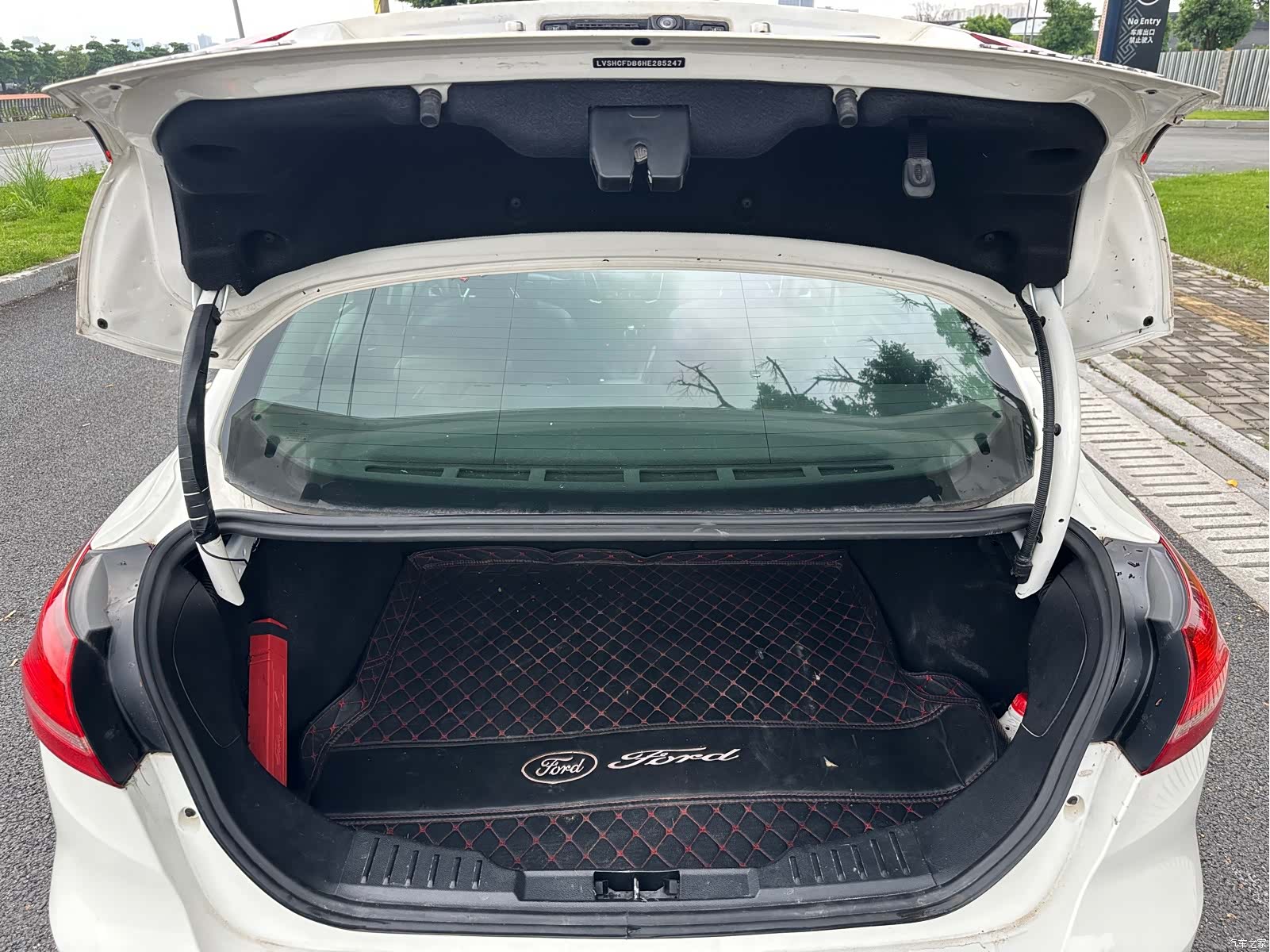 Ford Focus, 2017 9